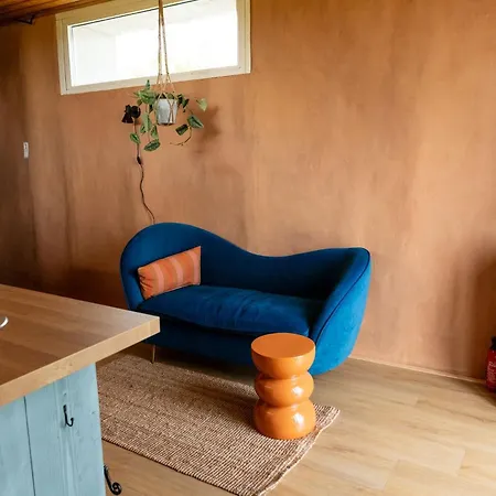 Vrij Aan De Amstel Tiny House Met Hottub Aan Het Water
